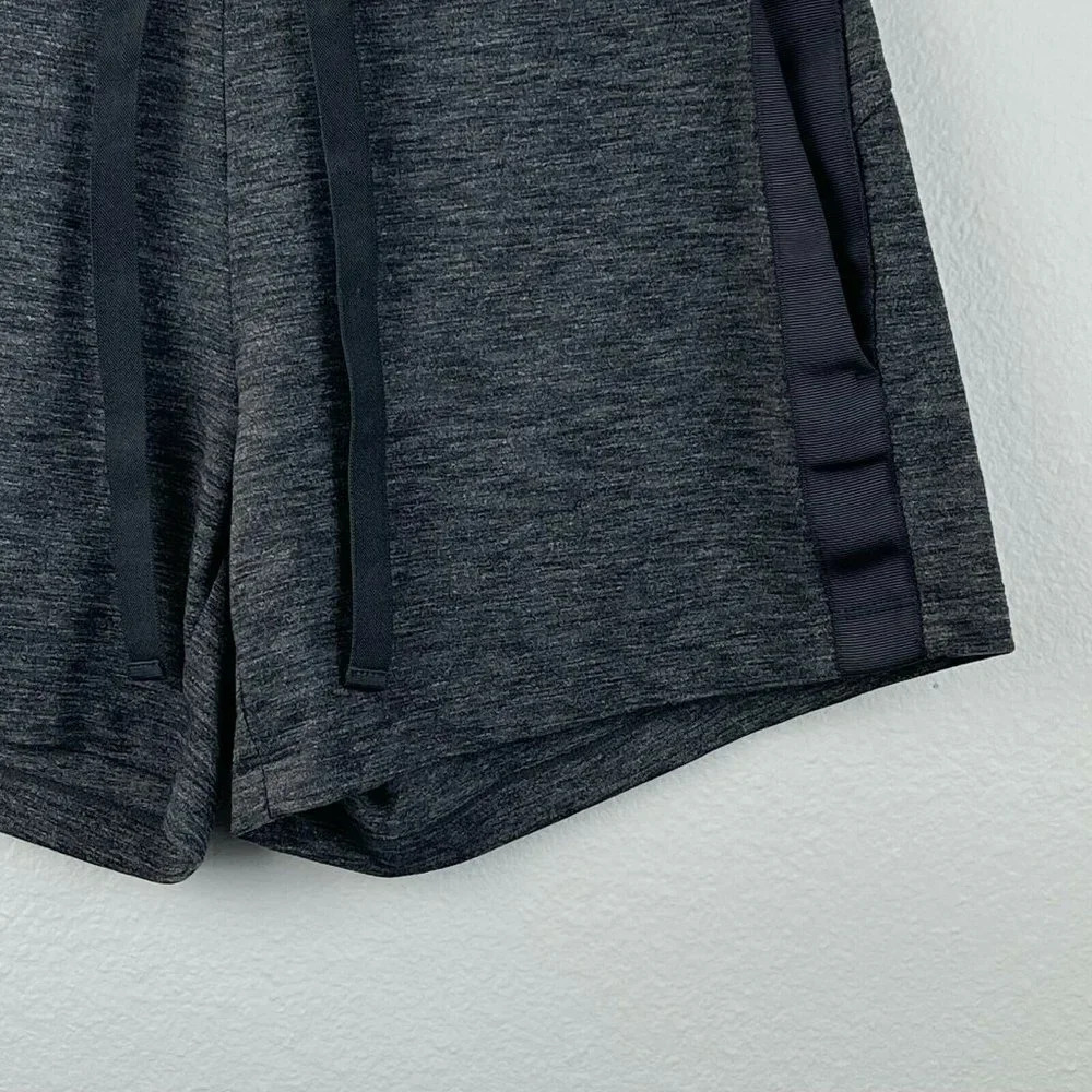 Athleta Shorts Women's Sz ST Metro Downtown Wide Leg Mid Rise Pocket Gray - Picture 8 of 10